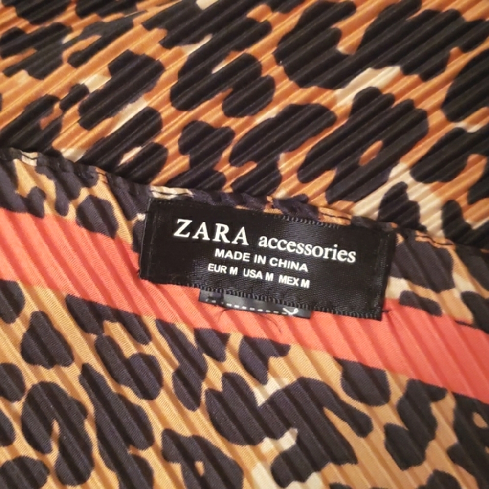 ZARA leopard print ribbed Scarf EUC - Picture 2 of 3